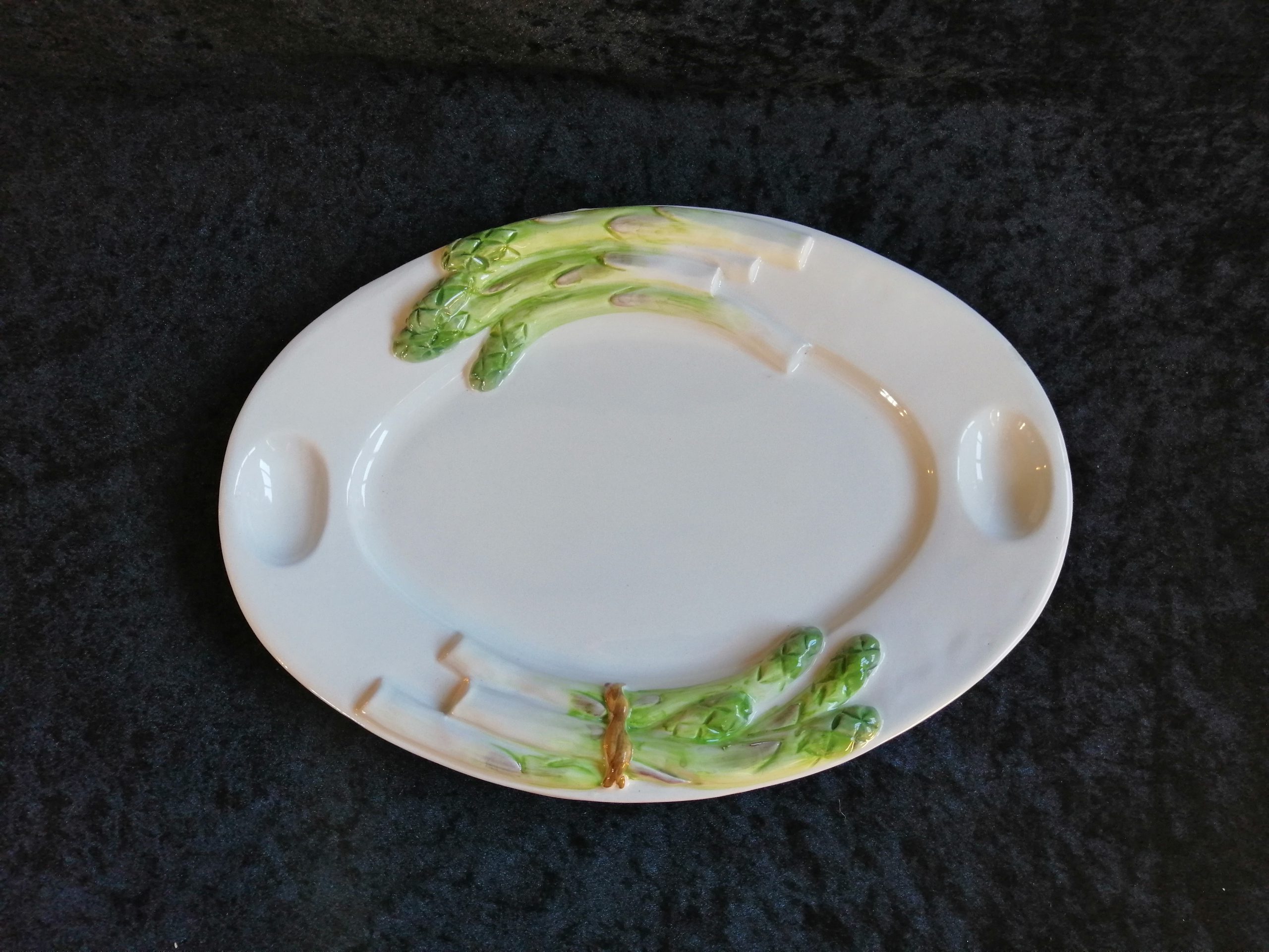 Schaal ovaal asperge met eigat groen 36x26cm